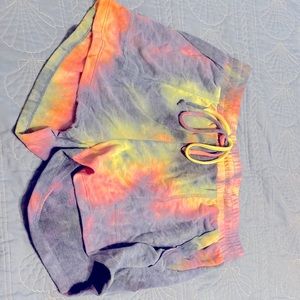 Vici collection size Large pocketed tie dye knit shorts